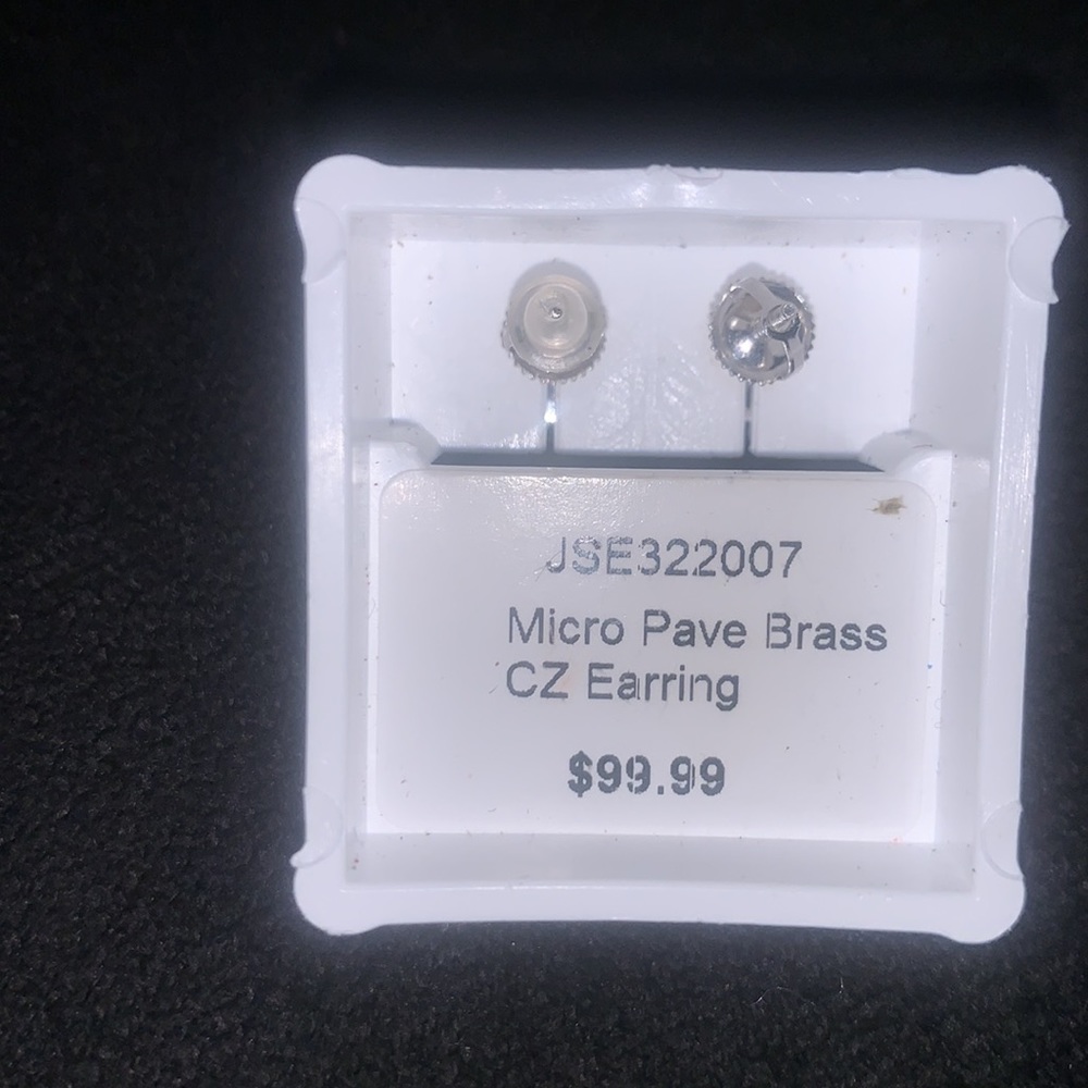 Earrings - Picture 2 of 3